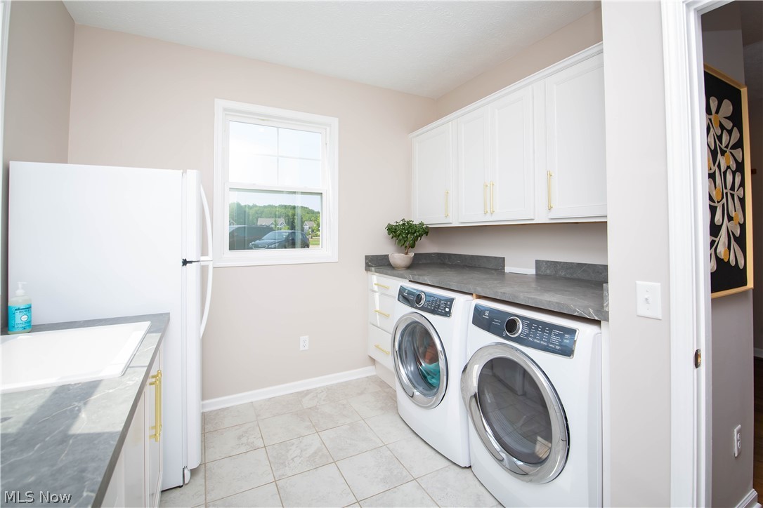 636 Beljon Lane Aurora OH 44202
