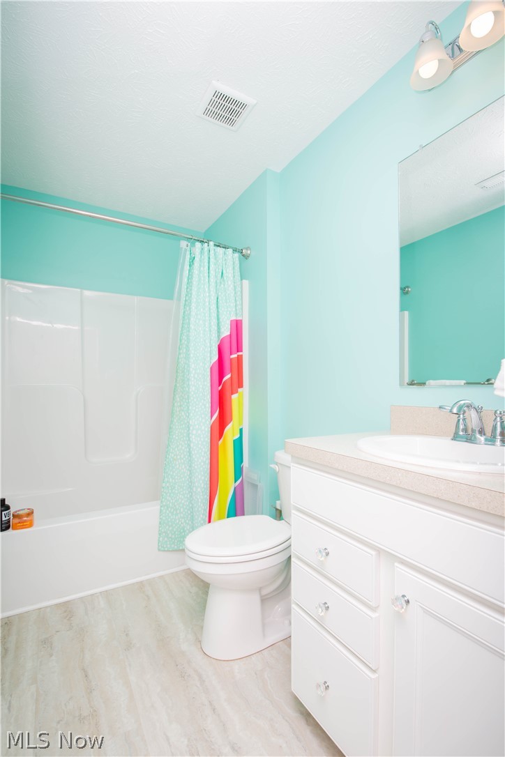636 Beljon Lane Aurora OH 44202