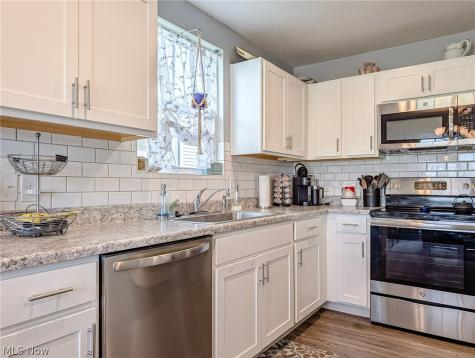 5314 Frederick Street Barberton OH 44203