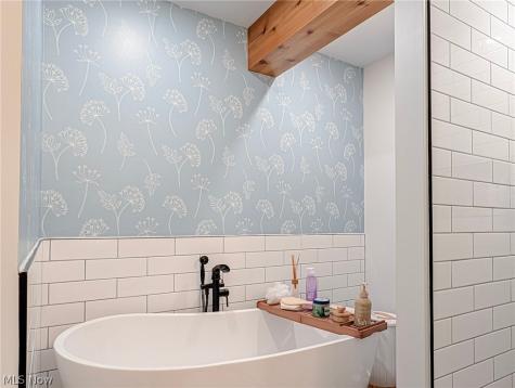5314 Frederick Street Barberton OH 44203