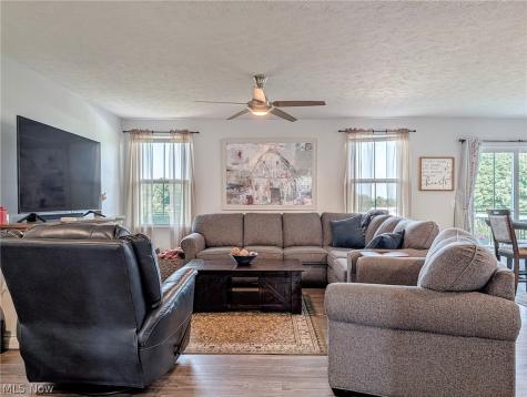 5314 Frederick Street Barberton OH 44203