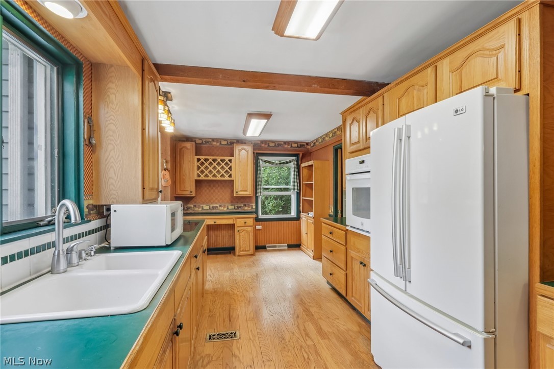 1168 North Road NE Warren OH 44483