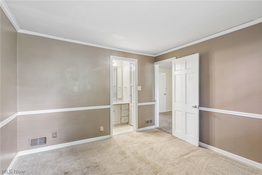 1168 North Road NE Warren OH 44483