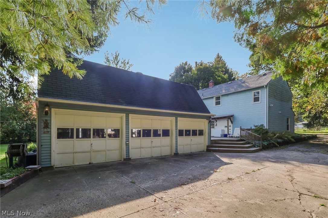 1168 North Road NE Warren OH 44483