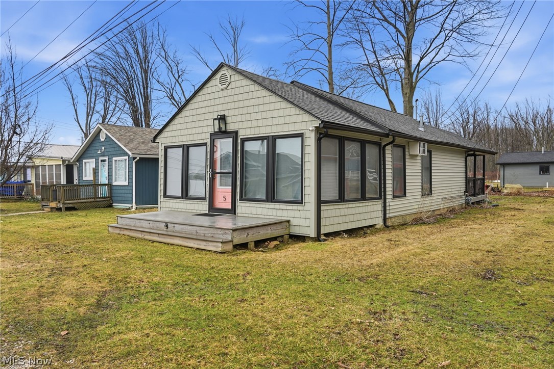 5 Stones Long Beach Drive Ashtabula OH 44004