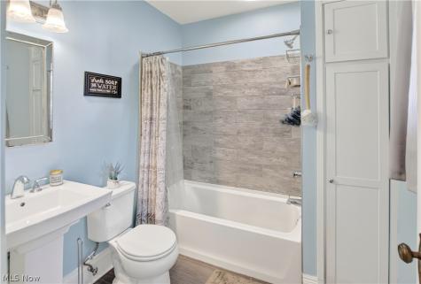 1644 Cordova Avenue Lakewood OH 44107