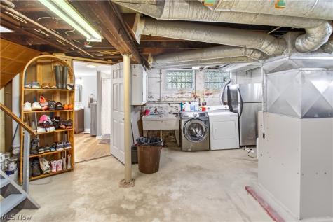 1644 Cordova Avenue Lakewood OH 44107