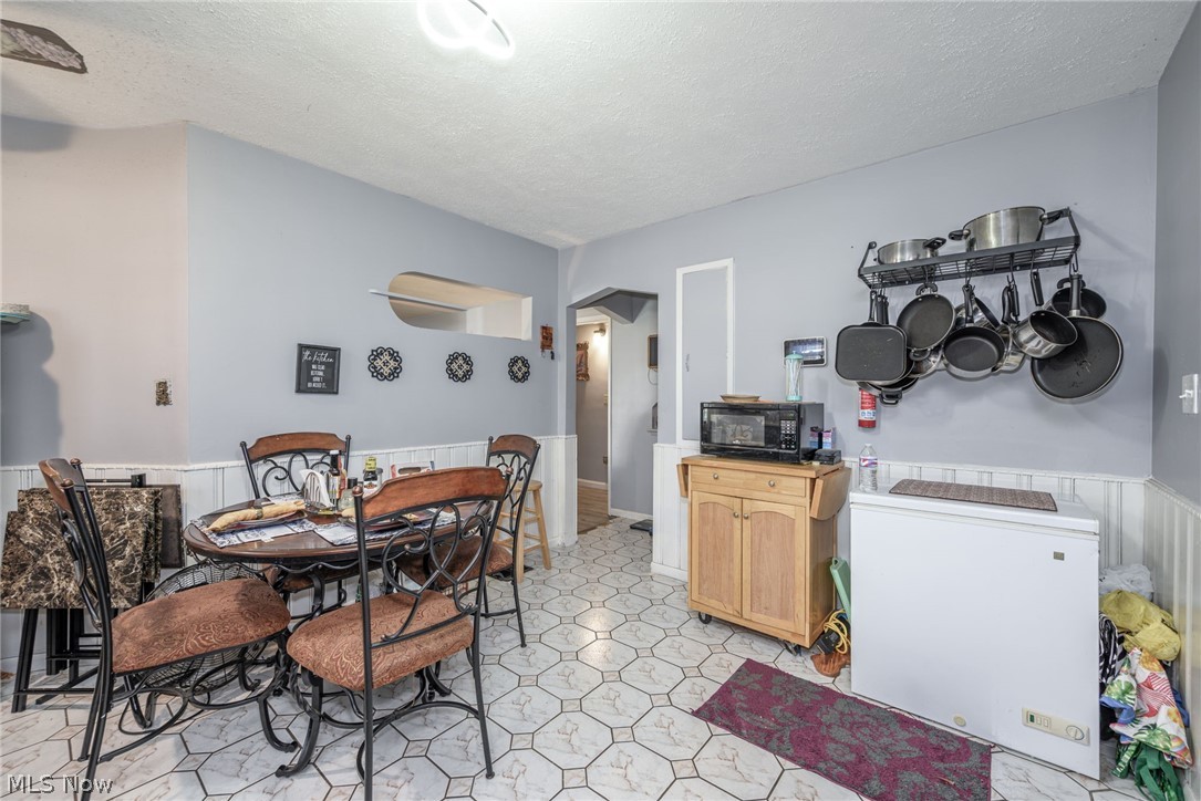 1117 N Main Street Akron OH 44310