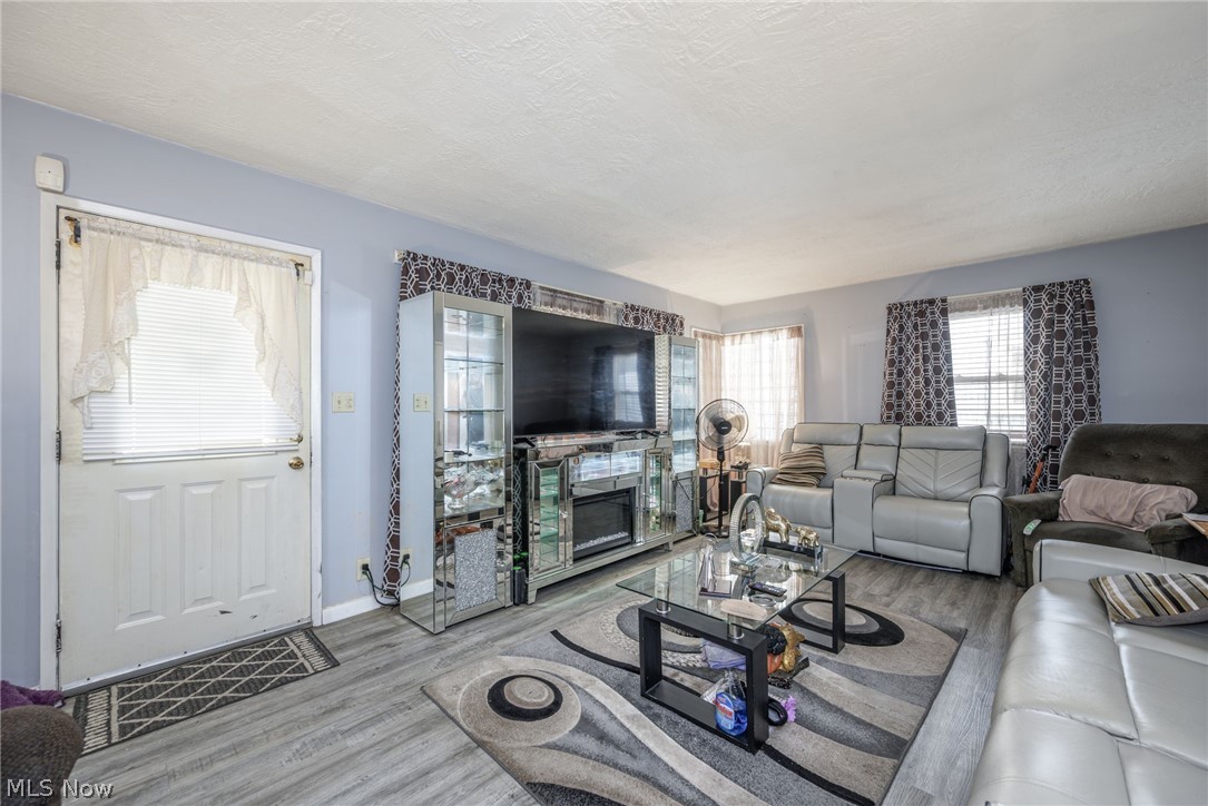 1117 N Main Street Akron OH 44310
