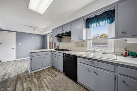 4937 Emmet Road Lyndhurst OH 44124