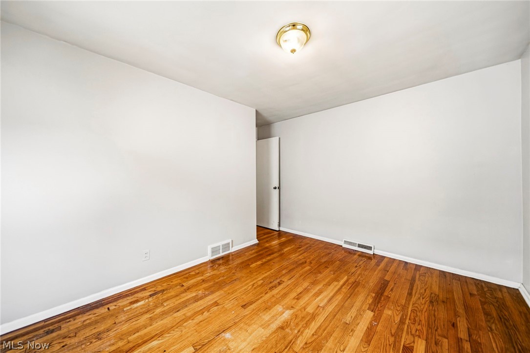 4937 Emmet Road Lyndhurst OH 44124