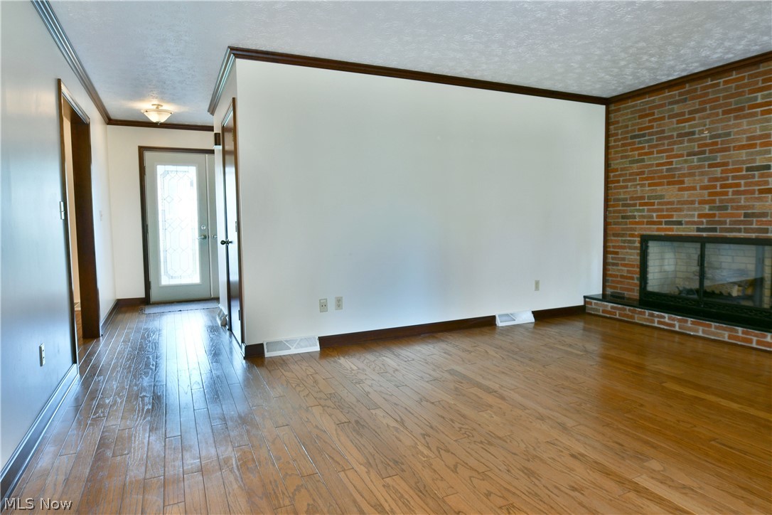 190 Maple Leaf Drive Hubbard OH 44425