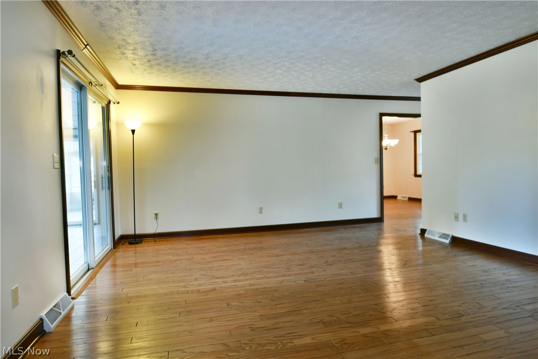 190 Maple Leaf Drive Hubbard OH 44425