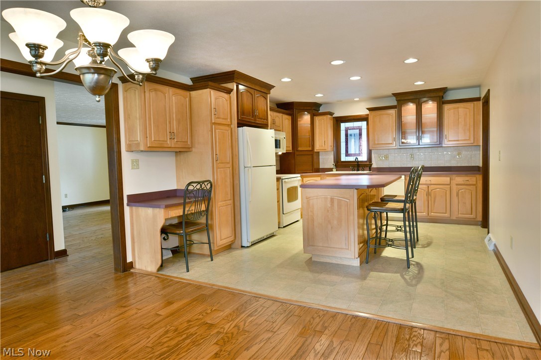 190 Maple Leaf Drive Hubbard OH 44425