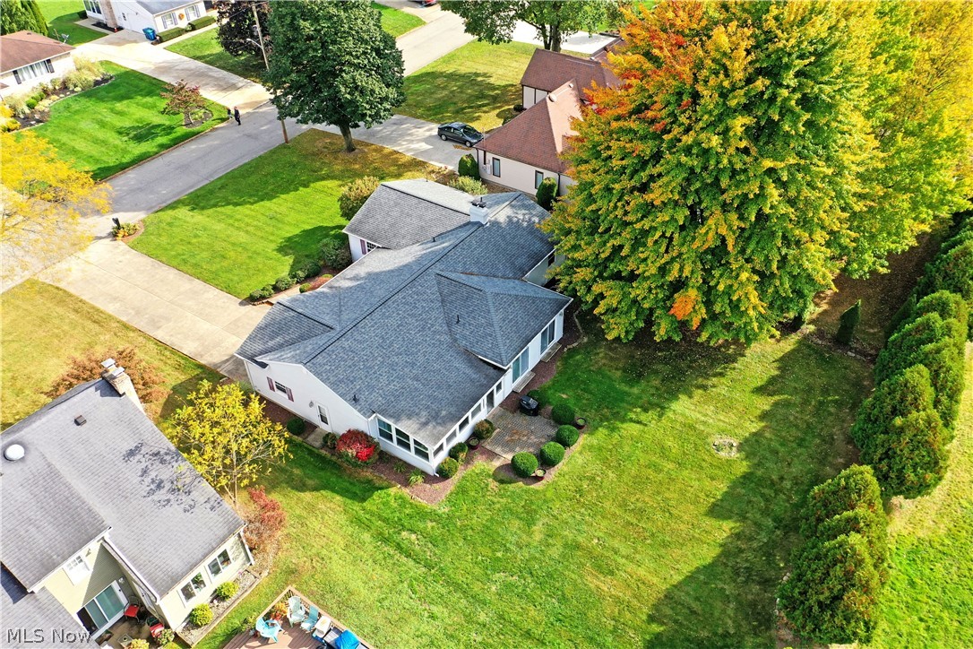 190 Maple Leaf Drive Hubbard OH 44425