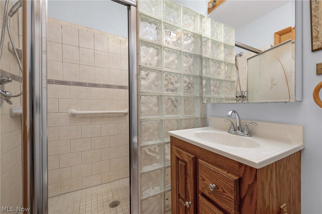 845 Jamestown Avenue Elyria OH 44035