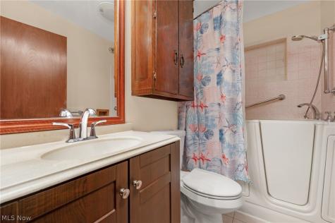 845 Jamestown Avenue Elyria OH 44035