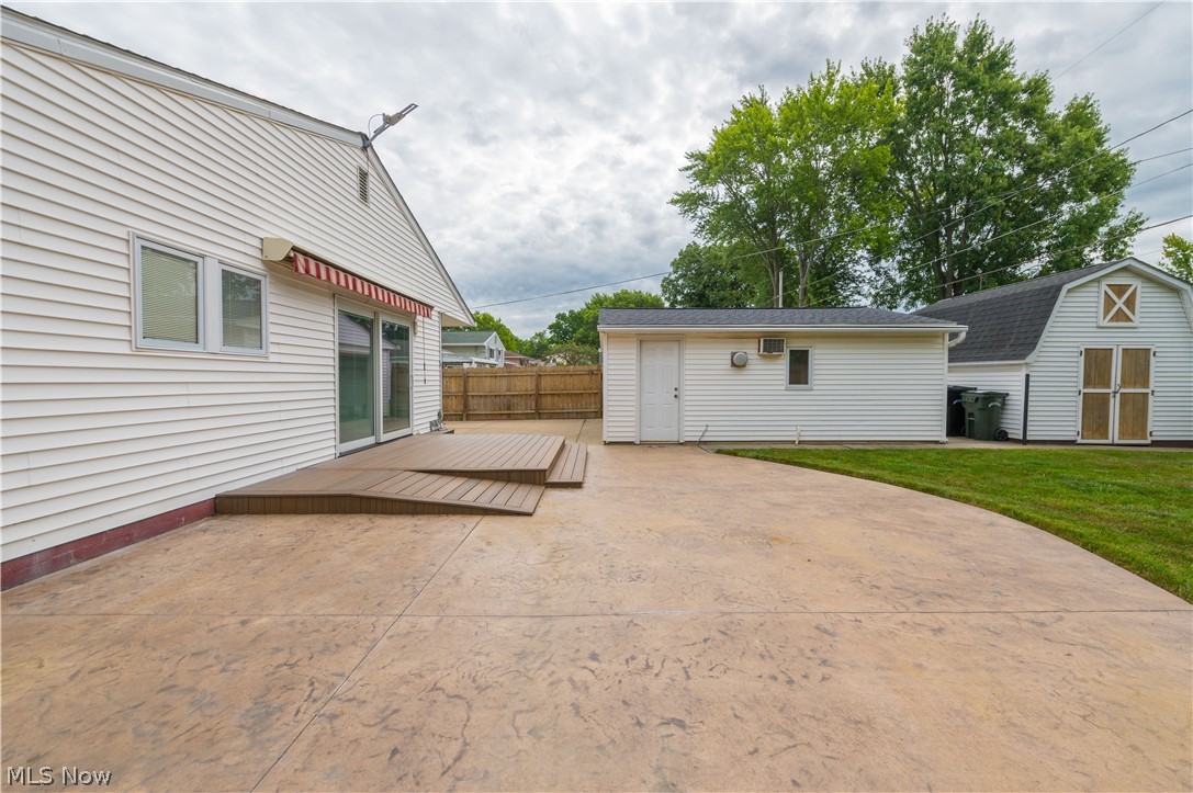 845 Jamestown Avenue Elyria OH 44035