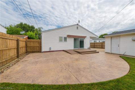 845 Jamestown Avenue Elyria OH 44035