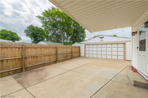 845 Jamestown Avenue Elyria OH 44035