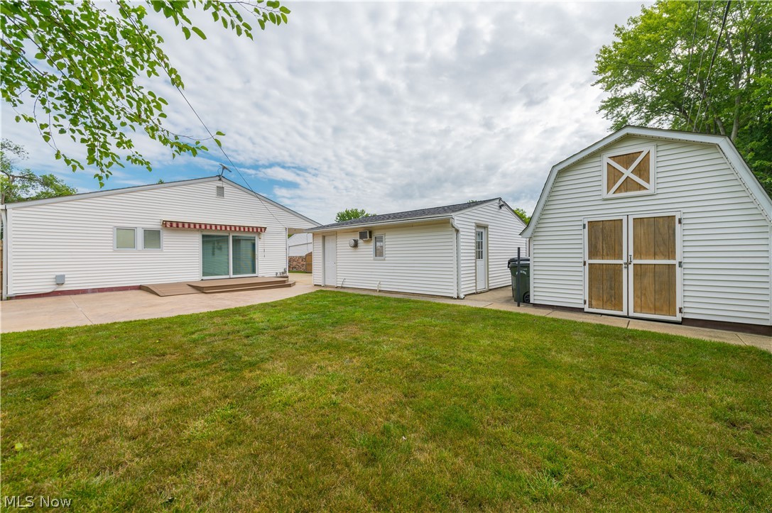 845 Jamestown Avenue Elyria OH 44035