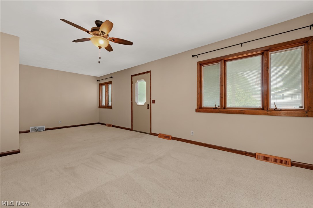 845 Jamestown Avenue Elyria OH 44035