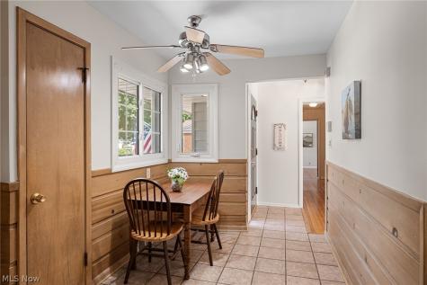 931 Orchard Park Drive Rocky River OH 44116