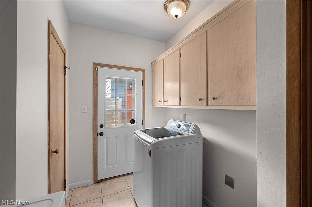 931 Orchard Park Drive Rocky River OH 44116