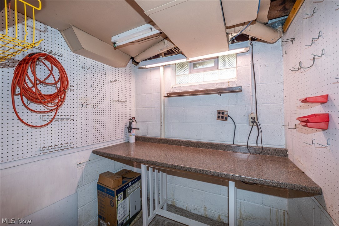 931 Orchard Park Drive Rocky River OH 44116