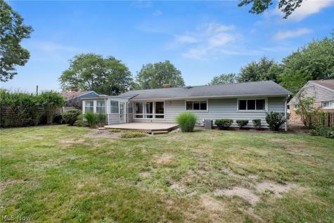 931 Orchard Park Drive Rocky River OH 44116