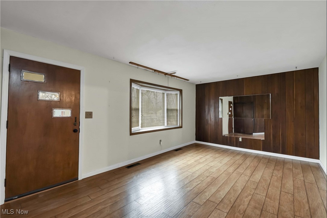 2047 Homewood Drive Lorain OH 44055