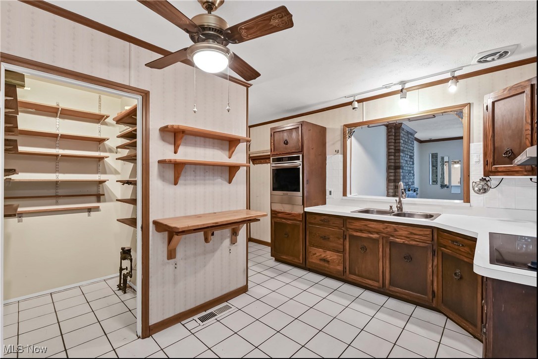 2047 Homewood Drive Lorain OH 44055