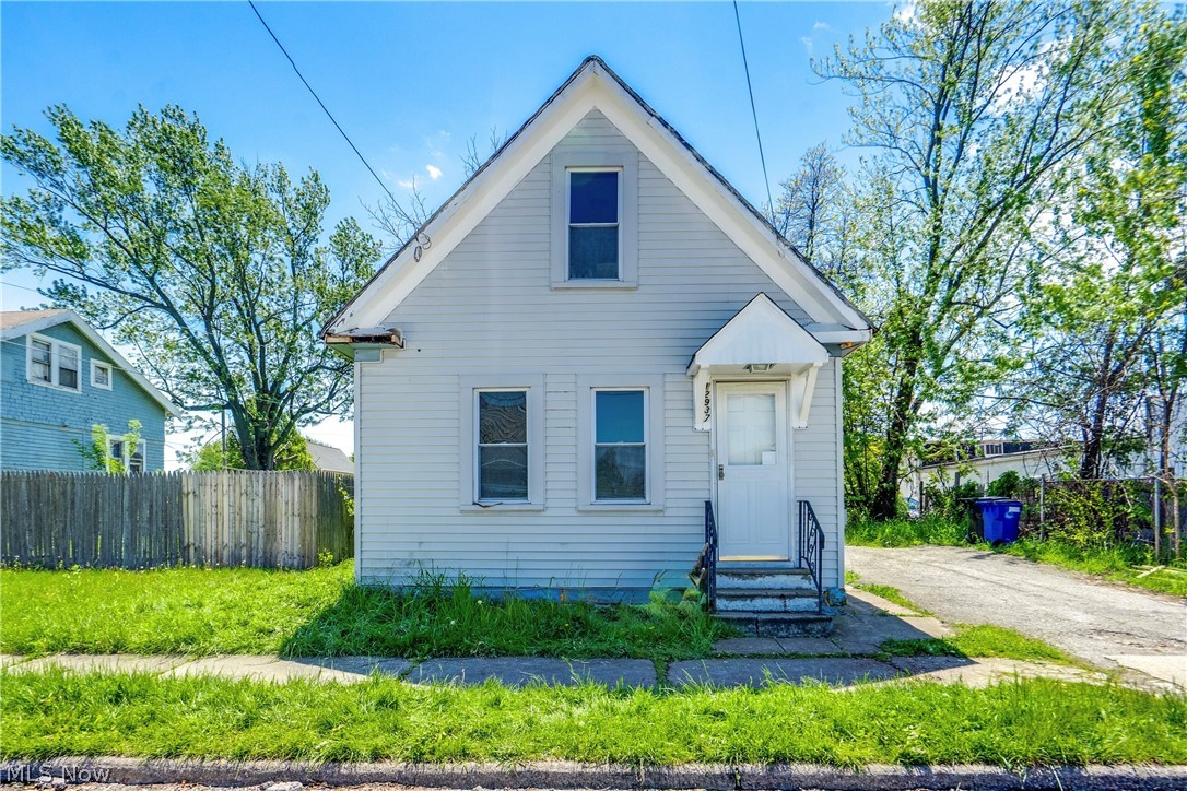 12937 Erwin Avenue Cleveland OH 44135