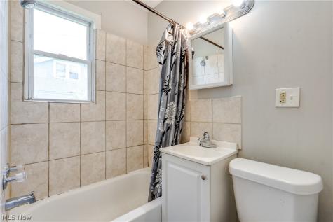 12937 Erwin Avenue Cleveland OH 44135
