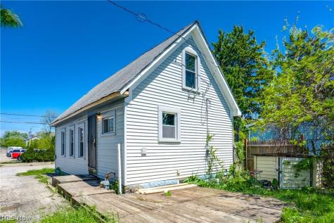 12937 Erwin Avenue Cleveland OH 44135