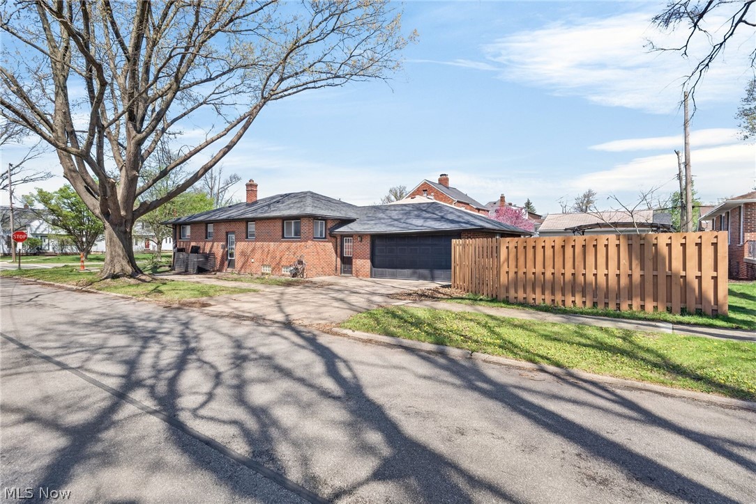 3105 W 155th Street Cleveland OH 44111