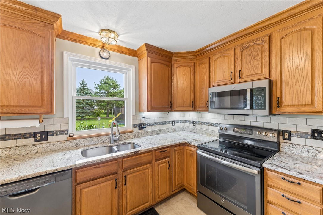 1559 Congressional Avenue Brunswick OH 44212