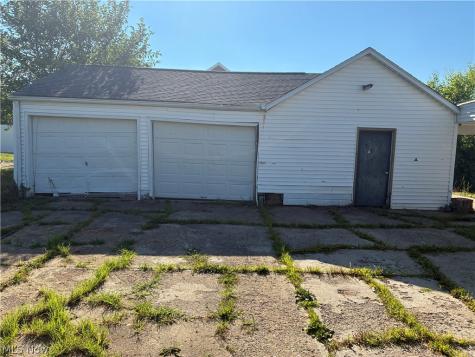 4095 Stump Avenue SW Navarre OH 44662