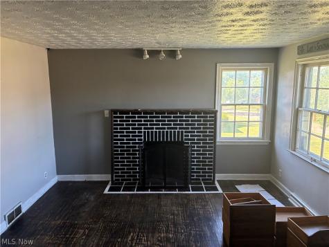 4095 Stump Avenue SW Navarre OH 44662