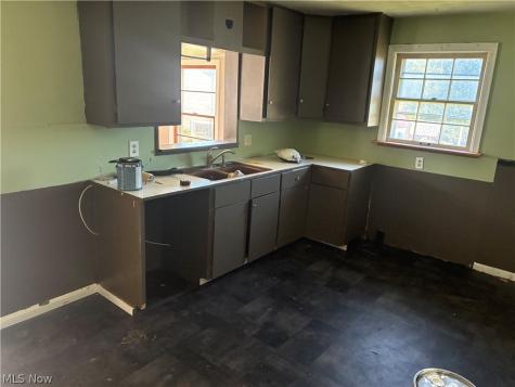 4095 Stump Avenue SW Navarre OH 44662
