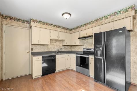 1055 Thomas Drive Ashland OH 44805