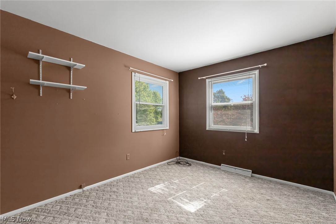 1055 Thomas Drive Ashland OH 44805