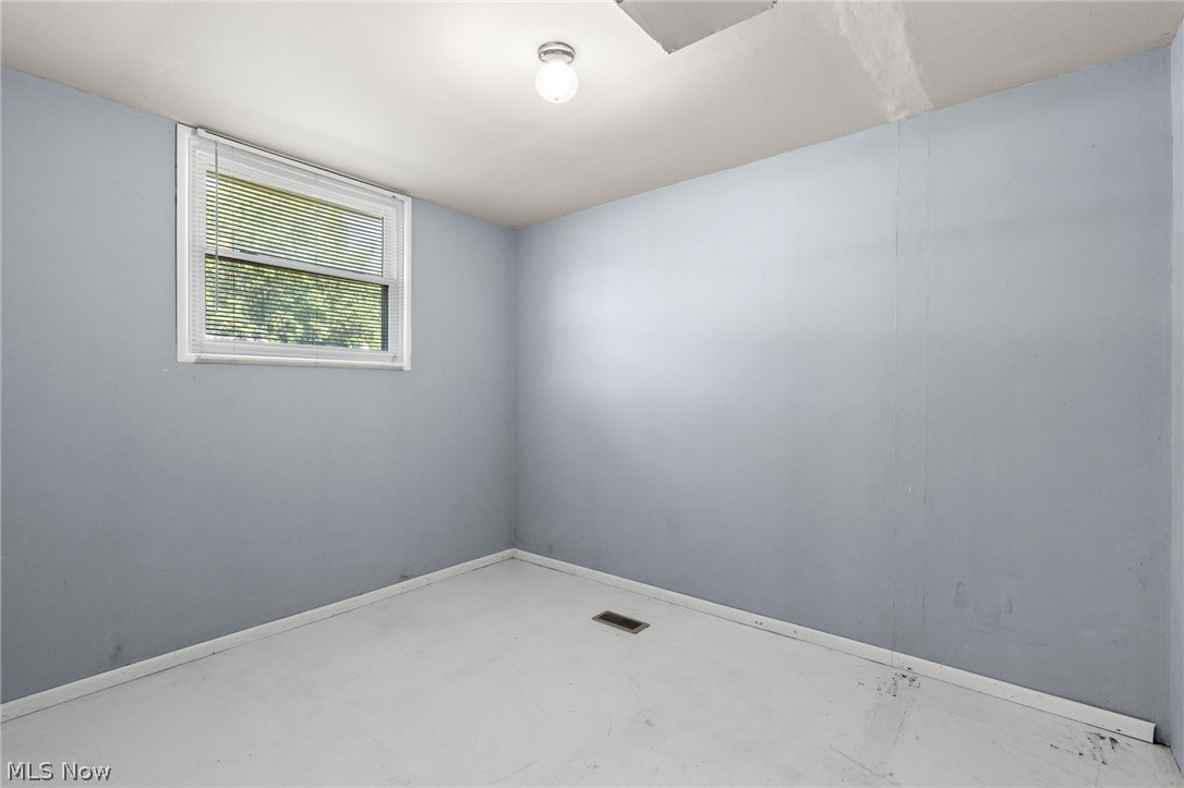 1055 Thomas Drive Ashland OH 44805