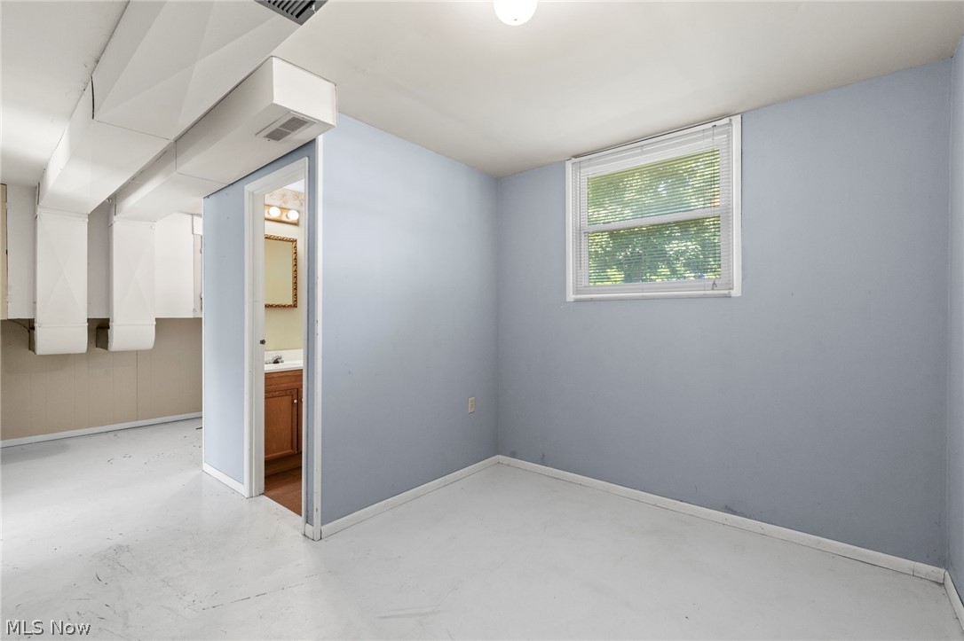 1055 Thomas Drive Ashland OH 44805