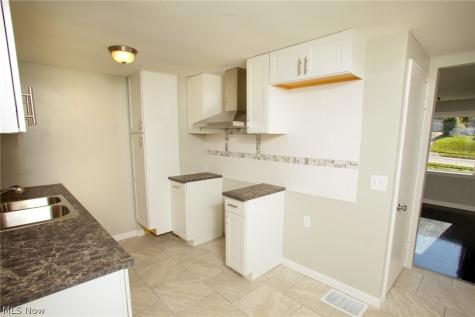 1569 25th Street NW Canton OH 44709