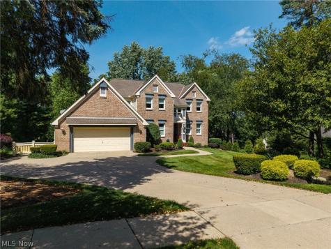 614 Red Rock Drive Wadsworth OH 44281