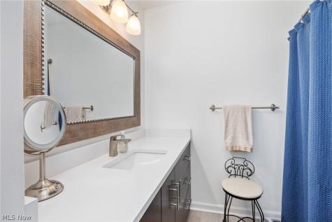 614 Red Rock Drive Wadsworth OH 44281