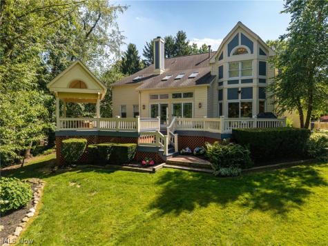 614 Red Rock Drive Wadsworth OH 44281