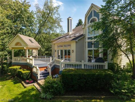 614 Red Rock Drive Wadsworth OH 44281
