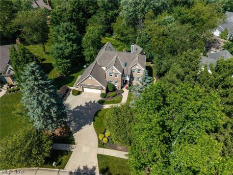614 Red Rock Drive Wadsworth OH 44281